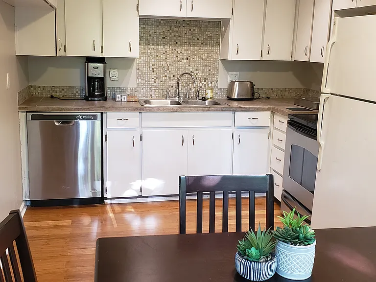 3518 State Line Rd — Photo 10
