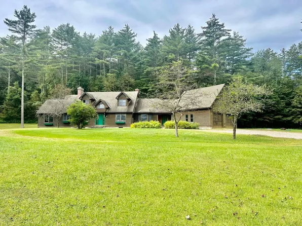 124 Clear Water Drive, Manchester, VT 05254