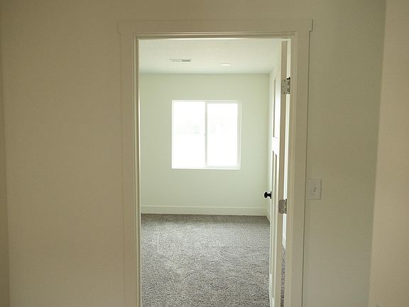 5th image of 200 Matson St