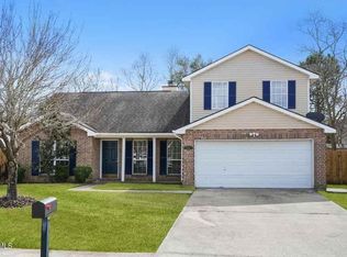 2806 Tara Ln, Ocean Springs, MS 39564