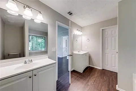 4161 Wyndham Pointe Ct — Photo 10