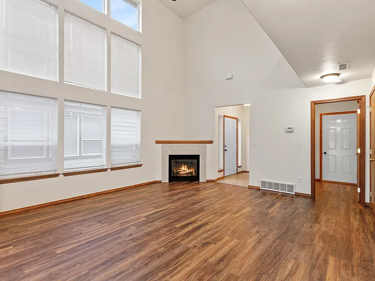3622 S Old Schafer Ln #3622 — Photo 2