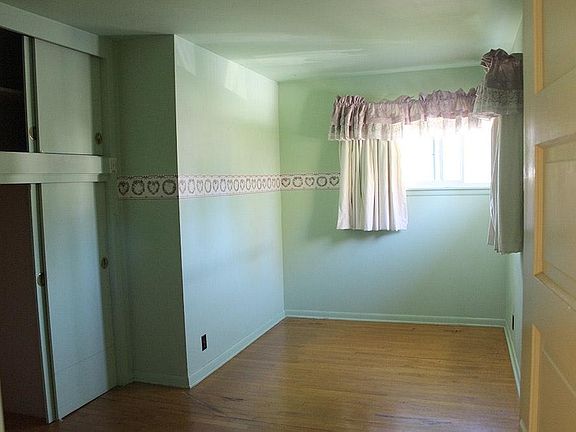5th image of 1140 N Stevens St