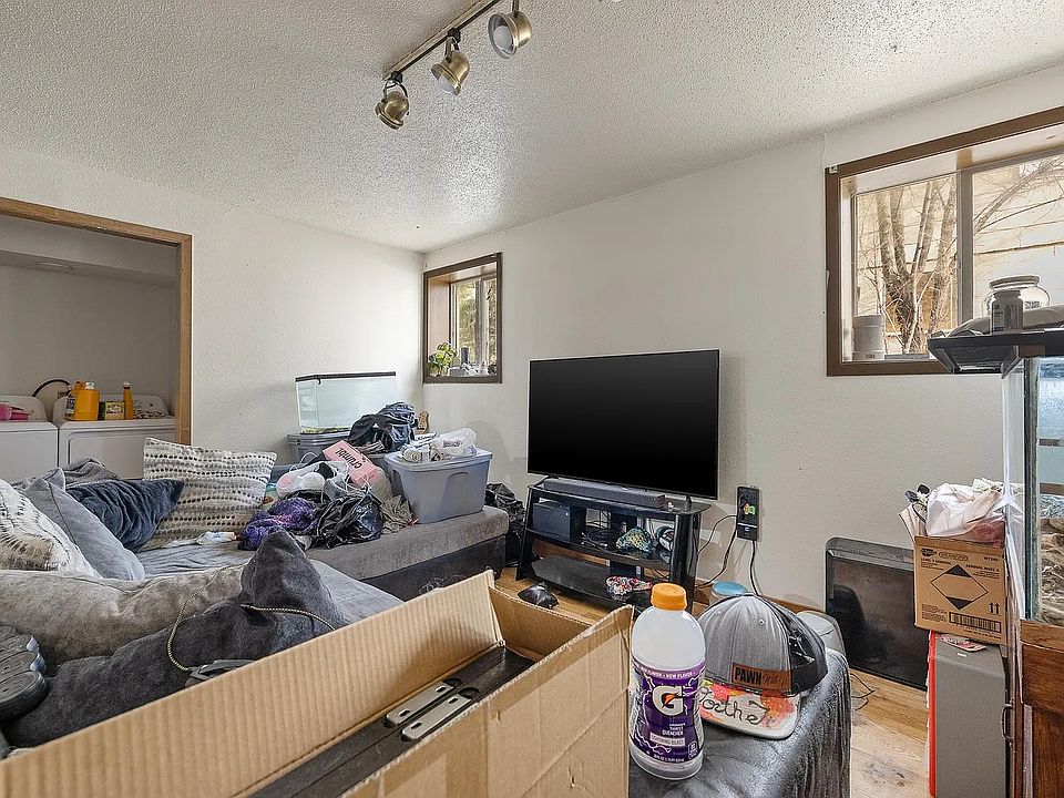 2nd image of 621 East Blvd N #B