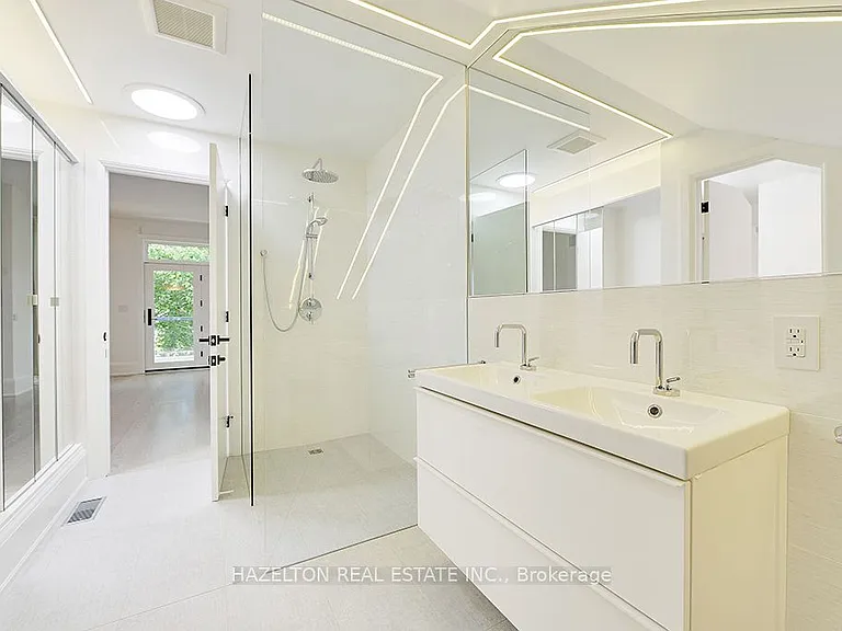12 Webster Ave — Photo 27