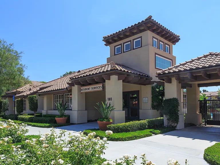 Rancho Tierra Apartment Homes — Photo 10