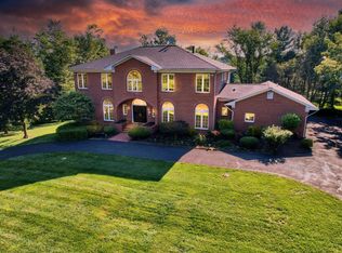 1159 Mill Garden Ct, Great Falls, VA 22066