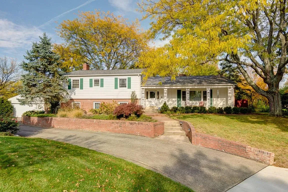 1524 Tiffany Ct photo 1