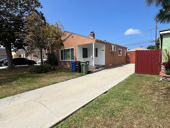 3rd image of 12107 Inglewood Ave