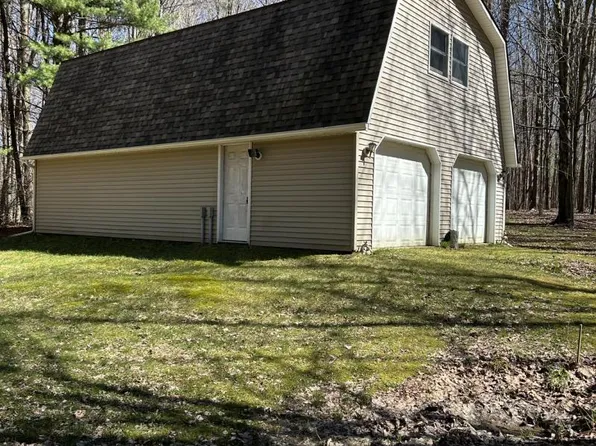 3805 Lee Hill Rd, Mayville, MI 48744