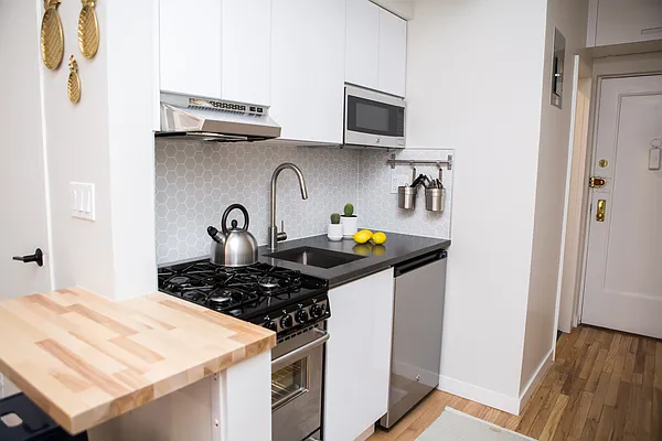 Rented by Oxford Property Group | media 4