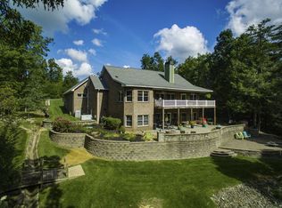 157 Riverview Dr, Crossville, TN 38555