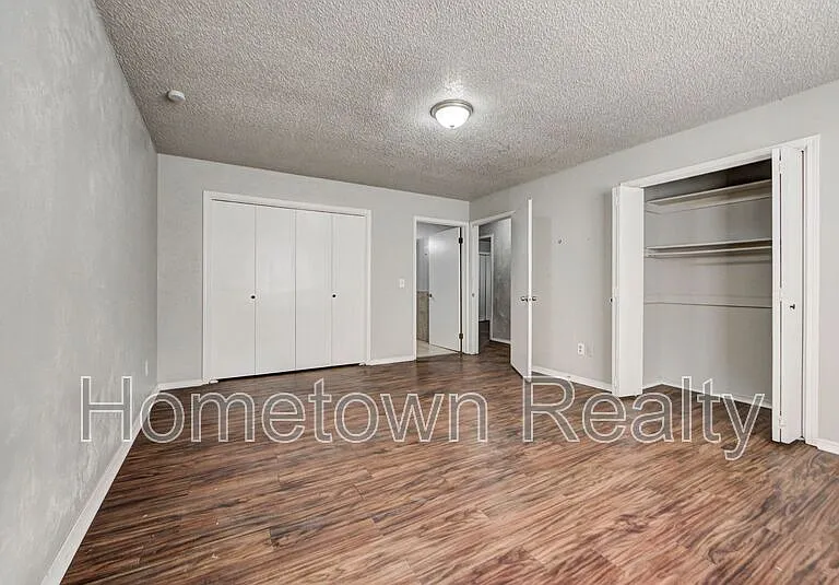 605 W Clarke St — Photo 25