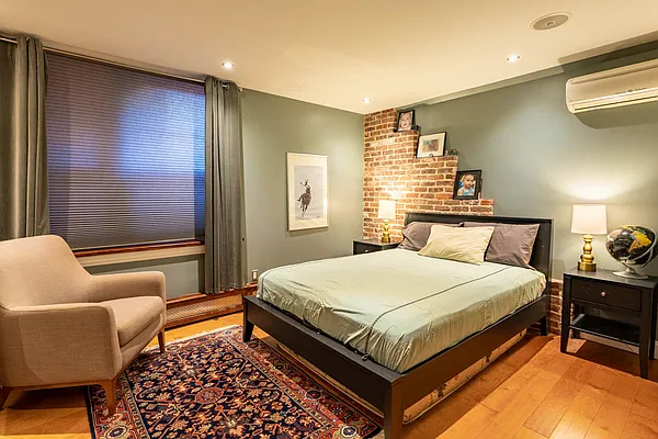 Rented by Corcoran | media 18