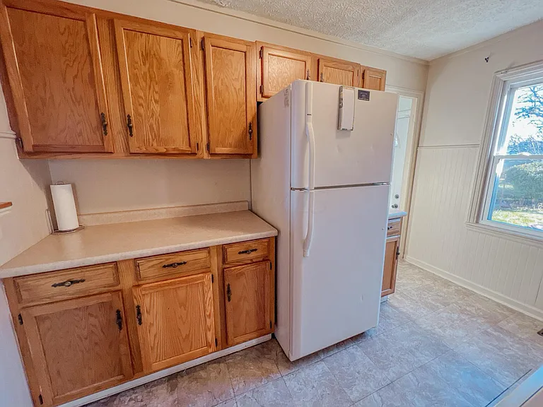 2630 Homecroft Dr — Photo 7