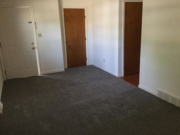 2nd image of 3209 Mammoth Dr #A