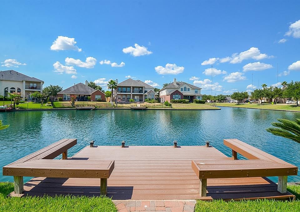 1st image of 3726 Golden Shores Dr