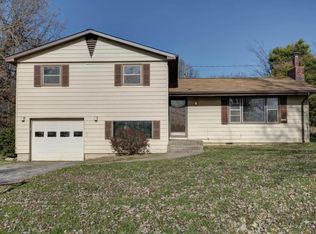 2371 E Farm Road 48, Springfield, MO 65803