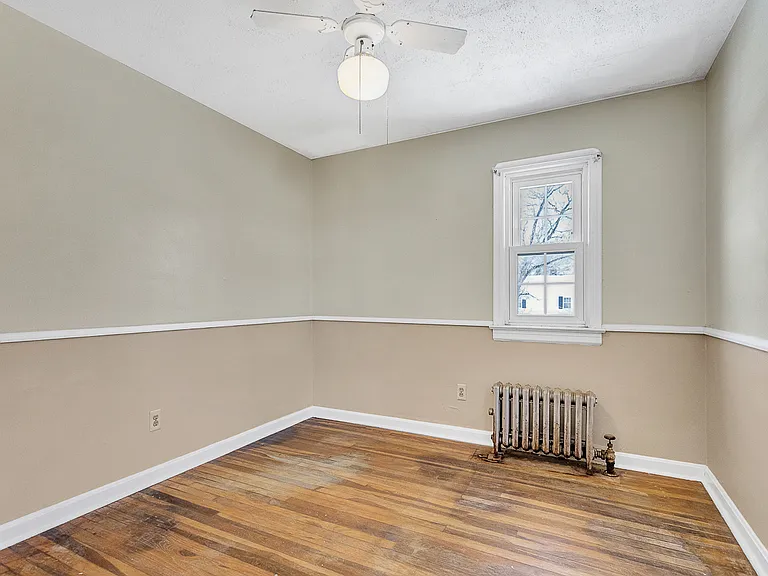 2317 Canterbury Rd — Photo 12