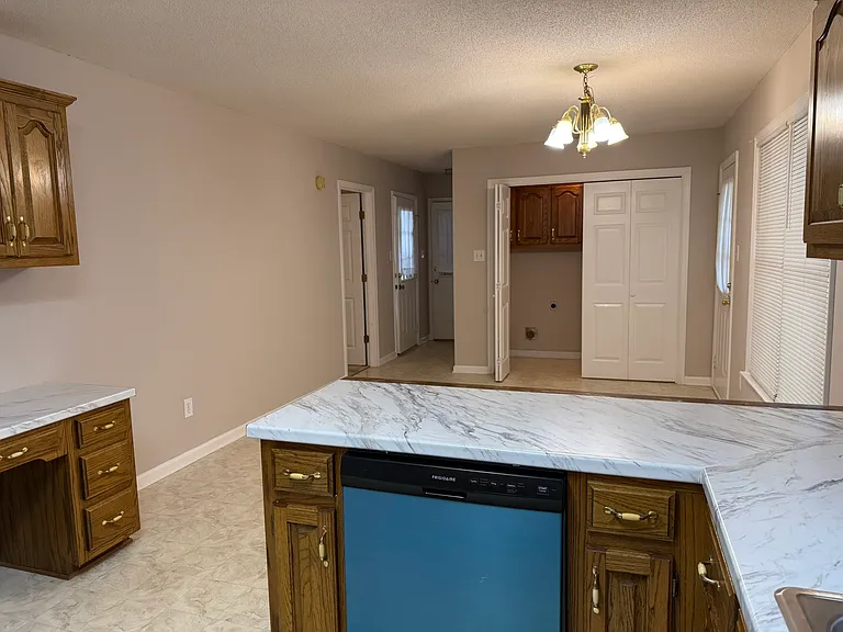 309 Clark St SW #1 — Photo 8