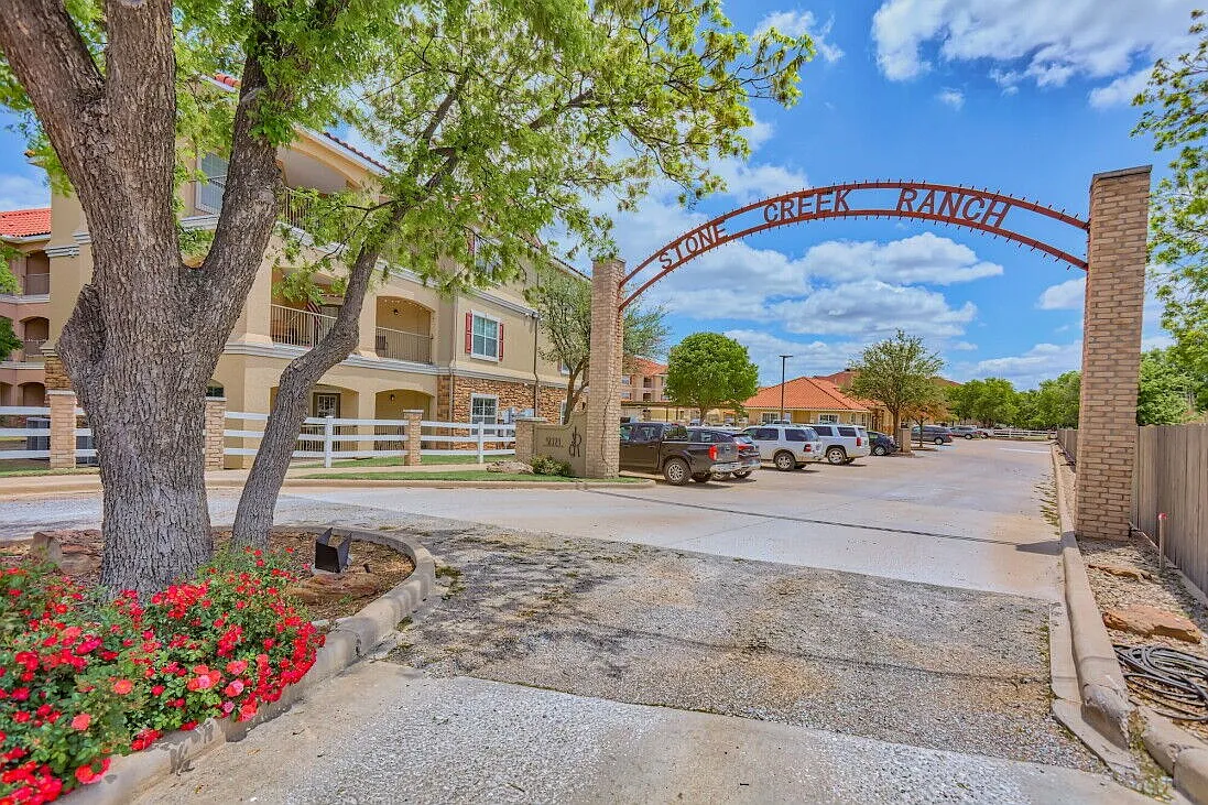 Stone Creek Ranch Apartments — Photo 1