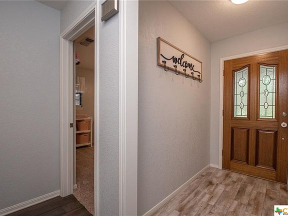3rd image of 209 Ben Nevis Ln