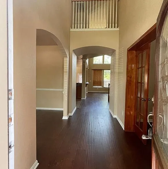 704 S Frontier Ln — Photo 4