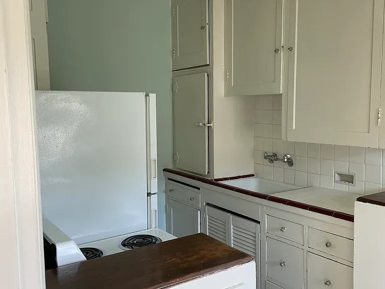 The St. Ingbert Apartments — Photo 11