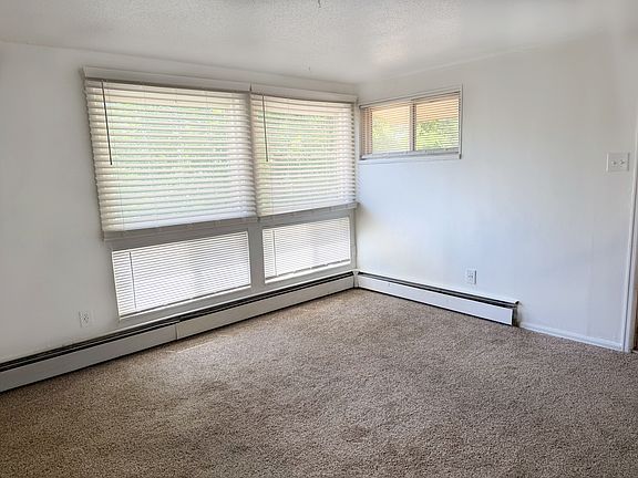 5th image of 700 Darby Ct #6