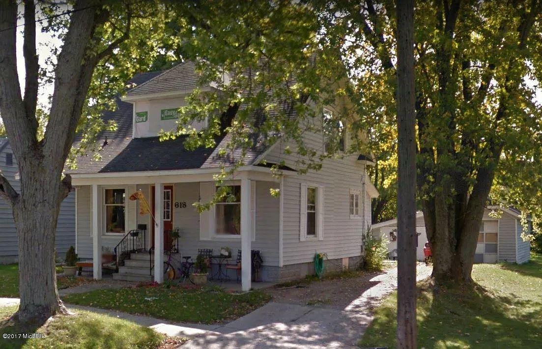 618 E Marshall St photo 1
