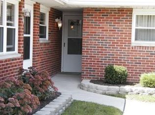 96 Scott Dr, Englewood, OH