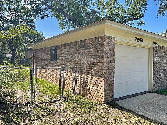 4th image of 2243 Sparrow Ln
