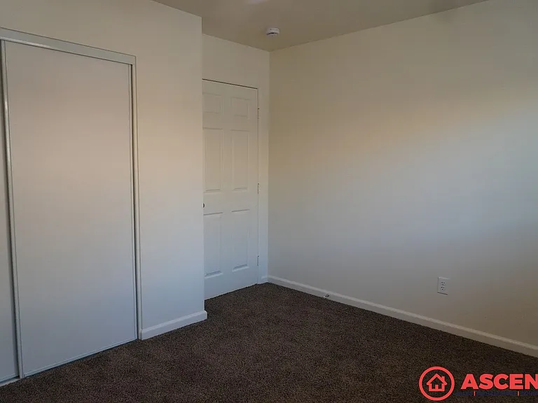 116 Woodrow Ave — Photo 9