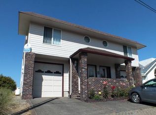 729 N Pacific St, Rockaway Beach, OR 97136