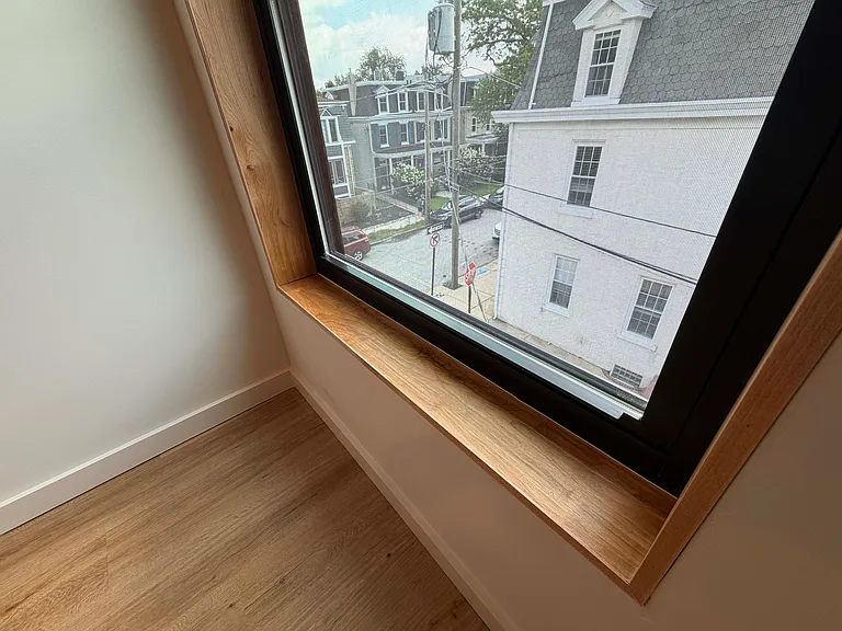 20 W 3rd St #3 — Photo 30