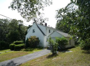 2 Highland Dr, Waterford, CT 06385
