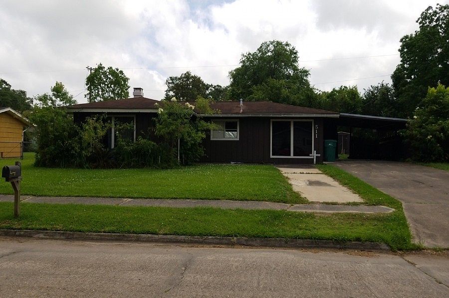 1st image of 511 Camellia Ave