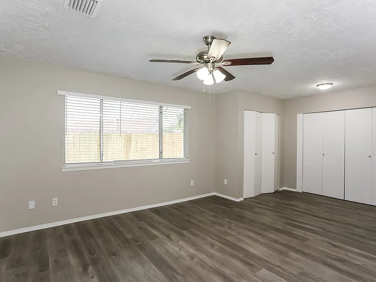 4218 Mohawk St — Photo 12