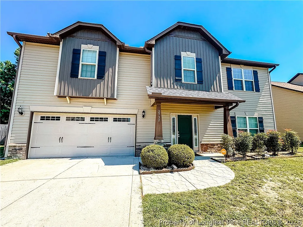 4 bed, 3.5 bath, 2485 sqft, $2,400 — Photo 2