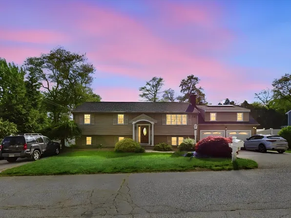 18 Harding St, Milford, MA 01757