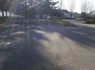 17112 SE Powell Blvd, Portland, OR