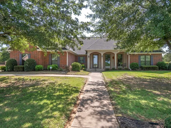 672 Dela Cruz Dr, Winnsboro, TX 75494