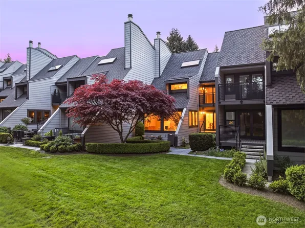 10327 NE 19th Place, Bellevue, WA 98004