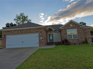 316 Promenade Cir, Russellville, AR 72801