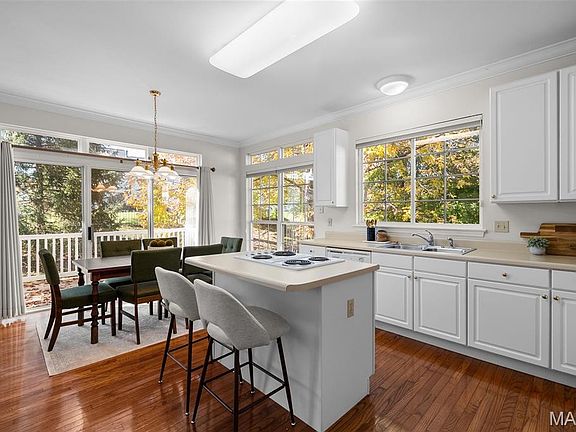 4th image of 16866 Chesterfield Bluffs Cir