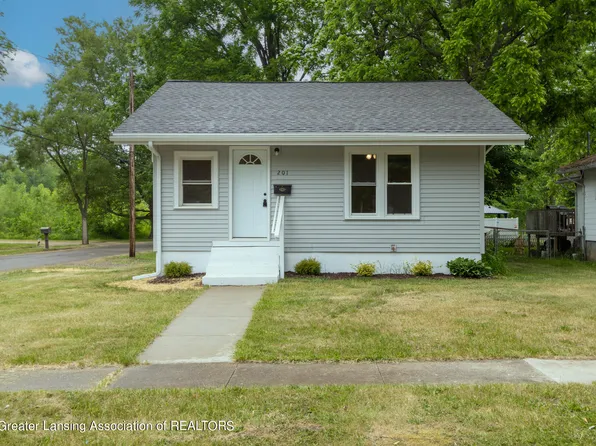 201 Diana St, Eaton Rapids, MI 48827