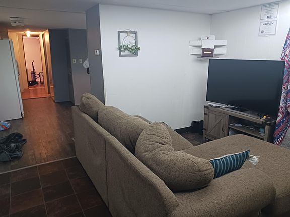 3rd image of 311 Dani St