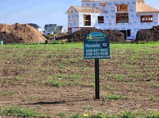 L112 Ginger Ln #112, Waunakee, WI 53597