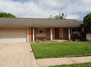 10027 Old Orchard Rd, La Porte, TX 77571