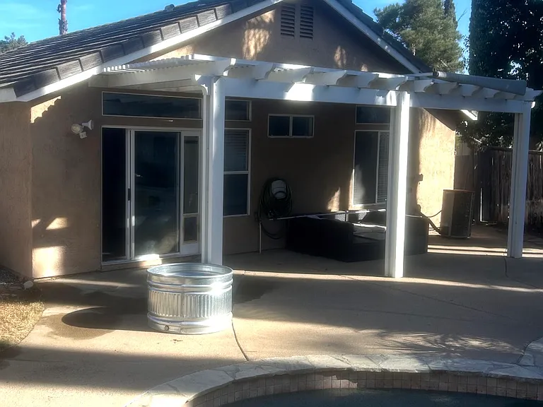 Zuma Dr — Photo 7